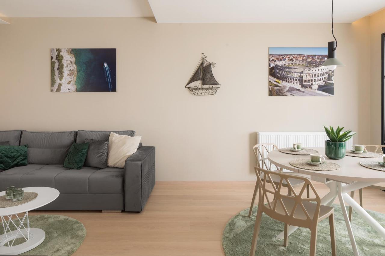 Luxury Apartment Bianco Pula Bagian luar foto